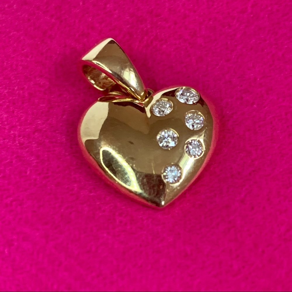 18K Gold & Diamond Vintage Heart Pendant